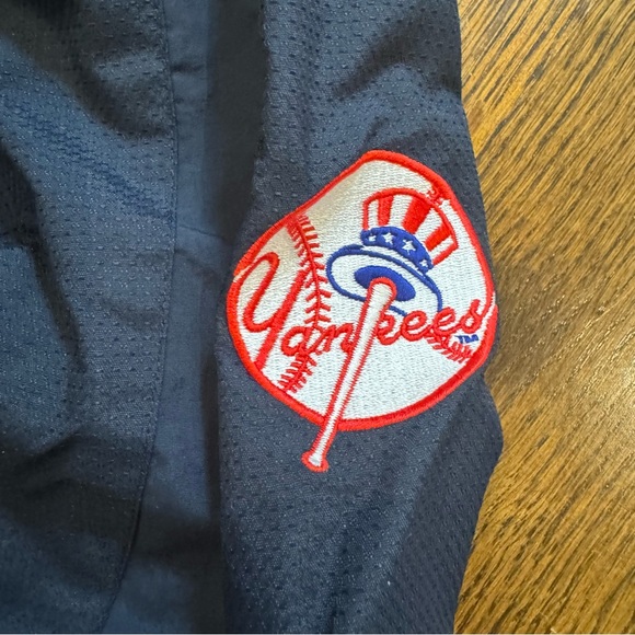 Vintage Yankees Authentic Majestic Windbreaker - Picture 2 of 4